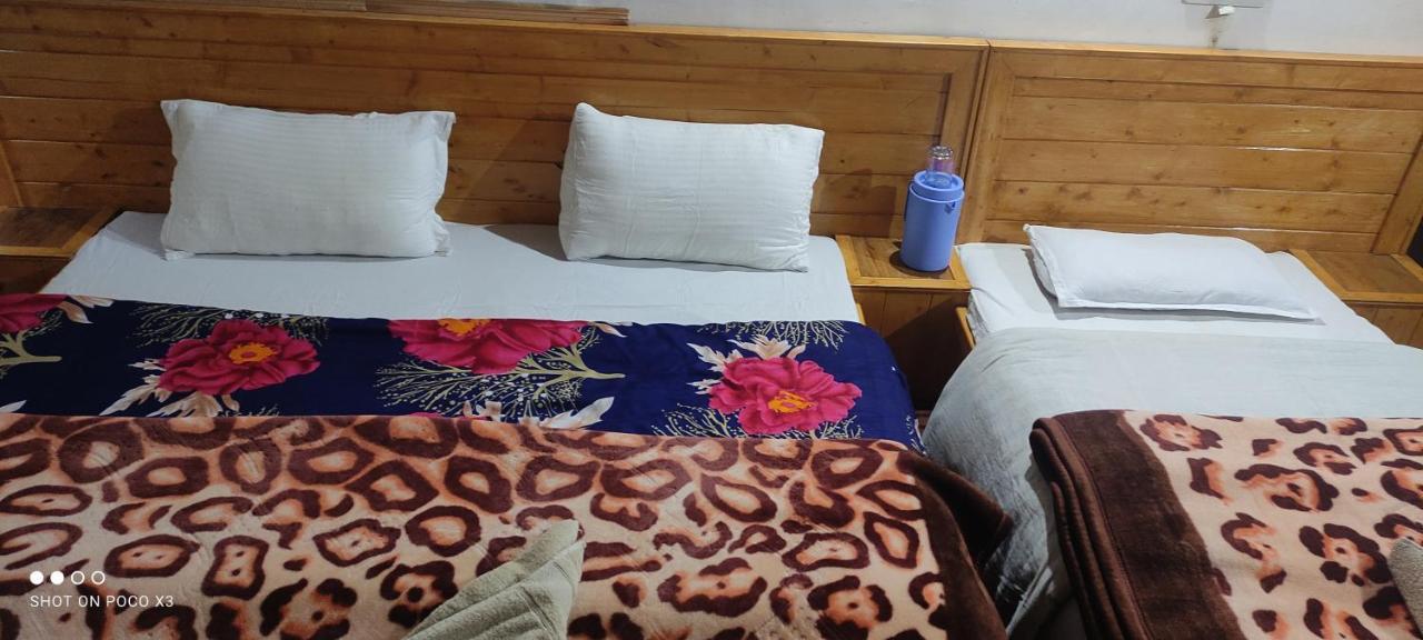 Jahangir Cottage Pahalgam Exterior photo